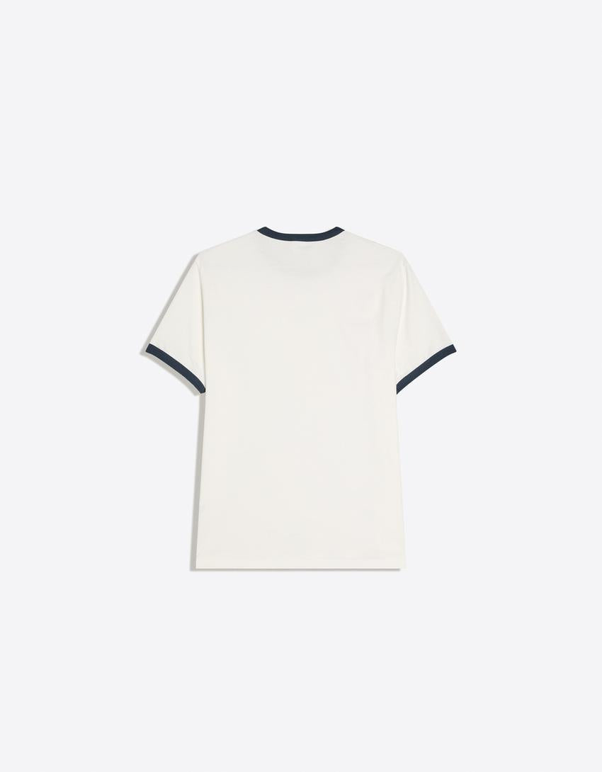 Slim fit t-shirt with contrast collar
