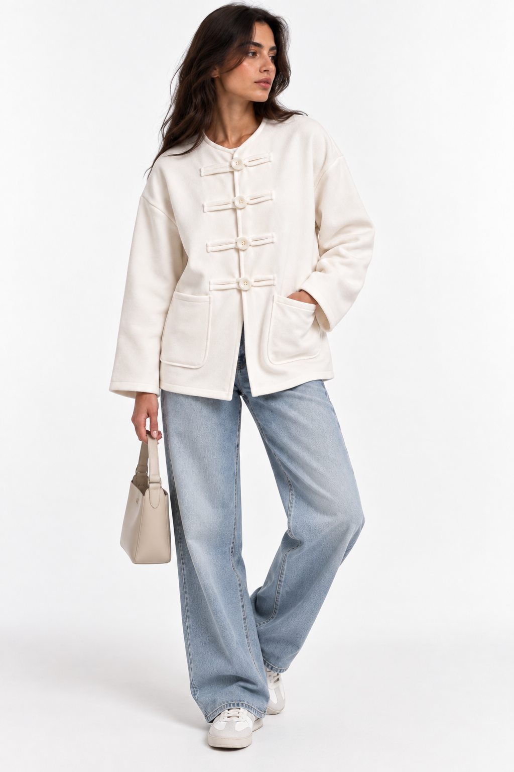 Jacket with front buttons detail