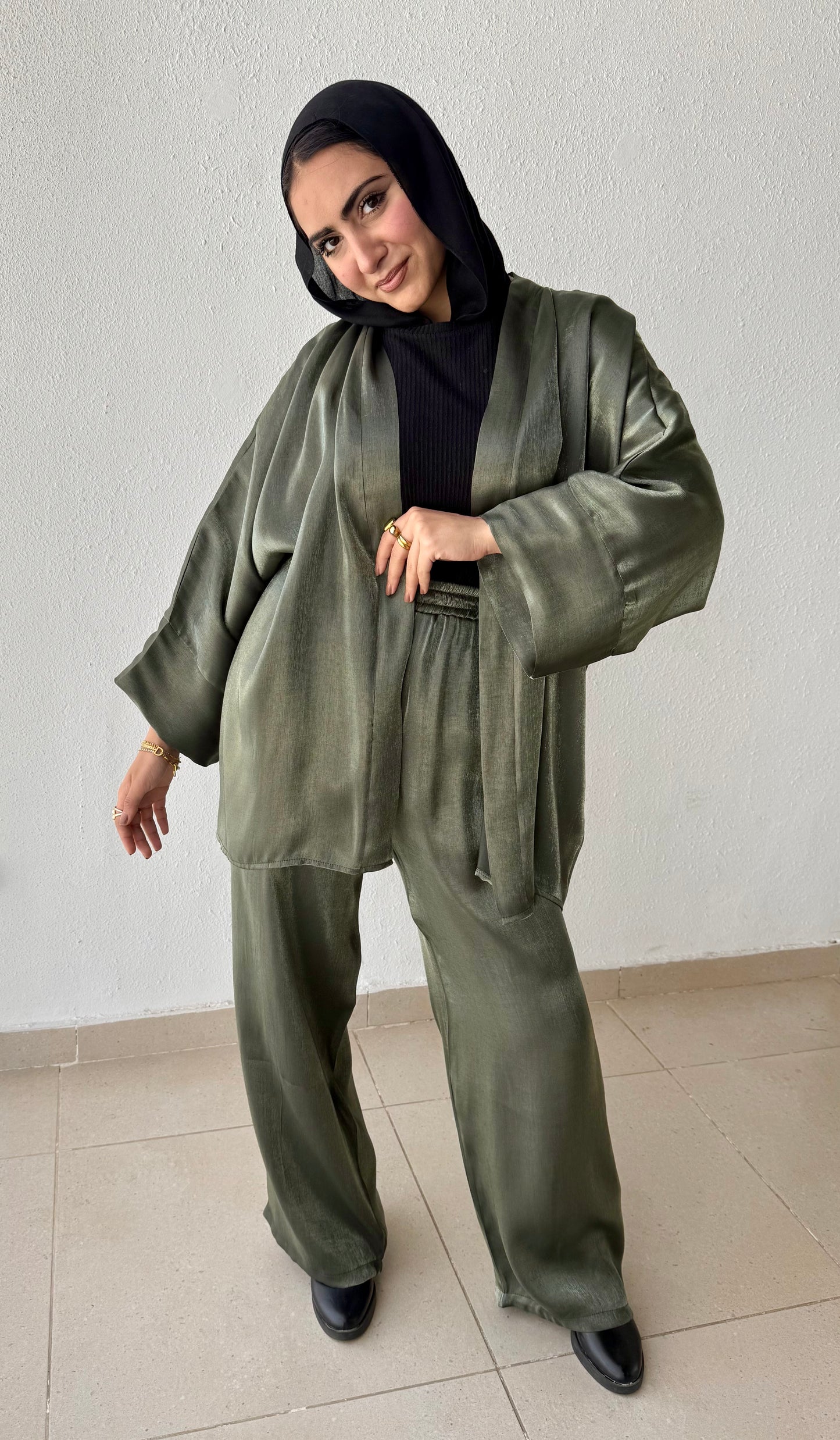 Shimmer satin wide leg pant