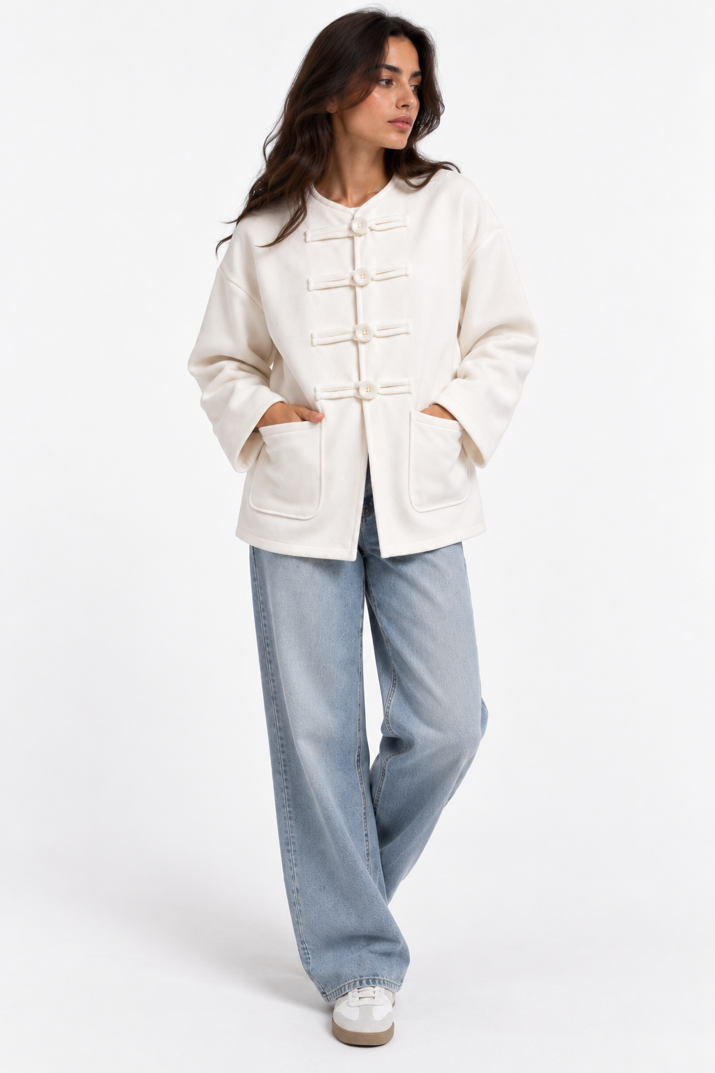 Jacket with front buttons detail