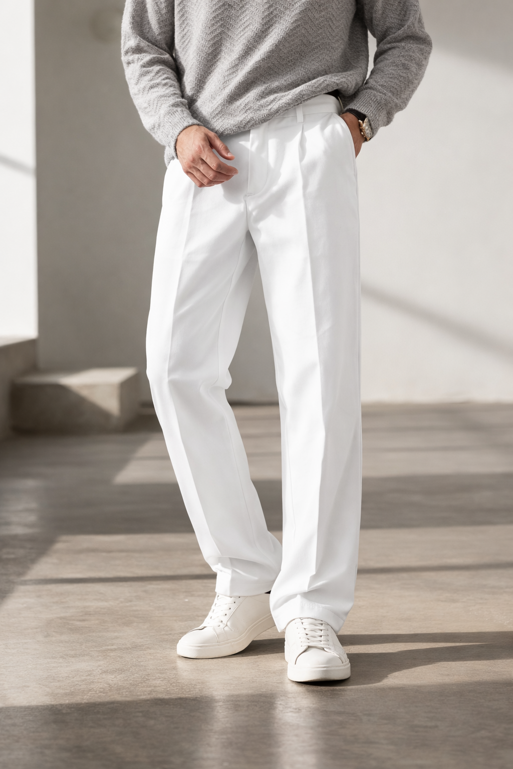 Tailored pant with front pleats and elastic back