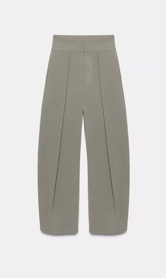 Balloon pants with front pleats