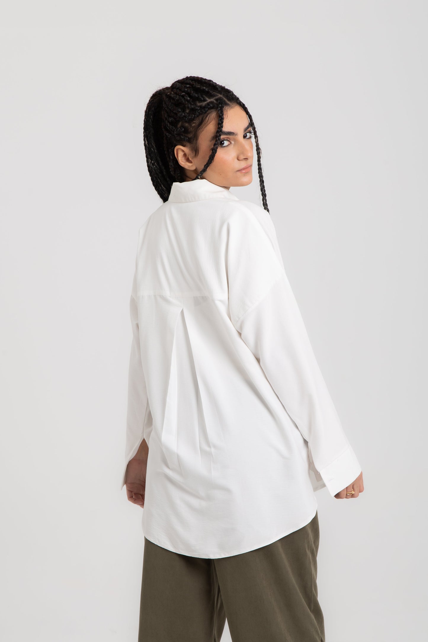 Basic oversized shirt (soft fabric)