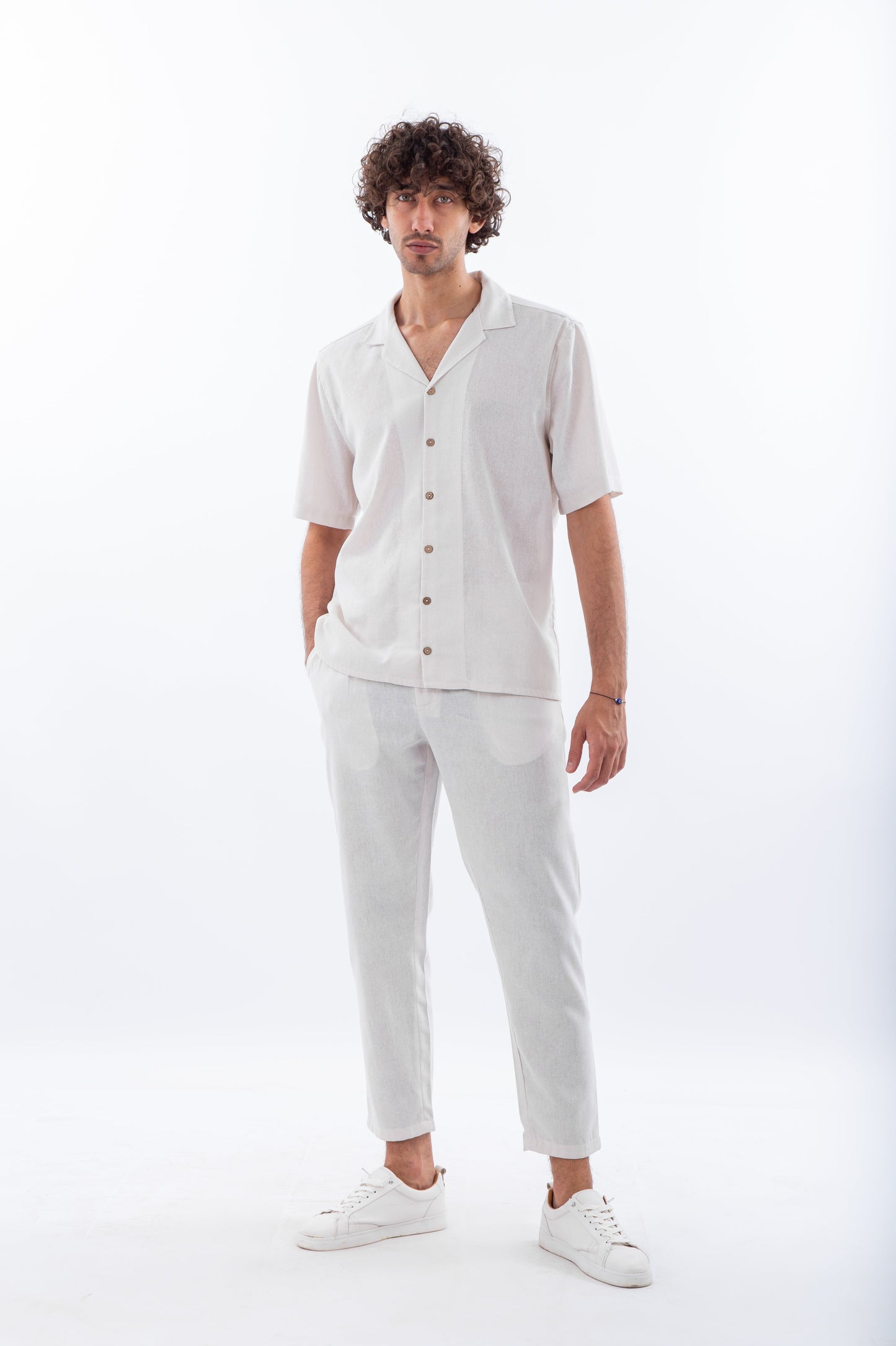 Short sleeves linen shirt with safari collar